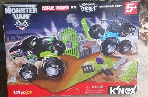 K'NEX Monster Jam Grave Digger versus Son